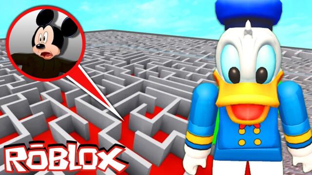 Mickey Mouse ESCAPE The BIGGEST MAZE in Roblox
