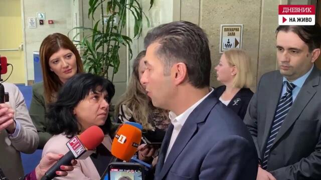 Надежда Йорданова: Борисов под натиска на Пеевски зароби върховенството на правото за пореден път