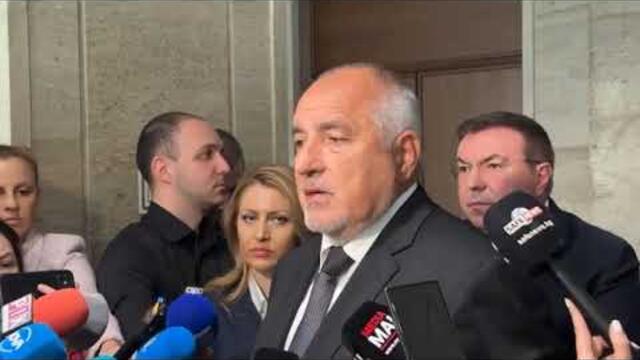 Бойко Борисов: Изкълчих си пръста да гласувам Радостин Василев
