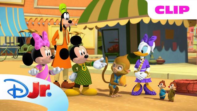 Mickey Mouse Funhouse | Daisy, Chip & Dale's Bollywood Dance-Off for the Golden Mango! 🥭 | @disneyjr