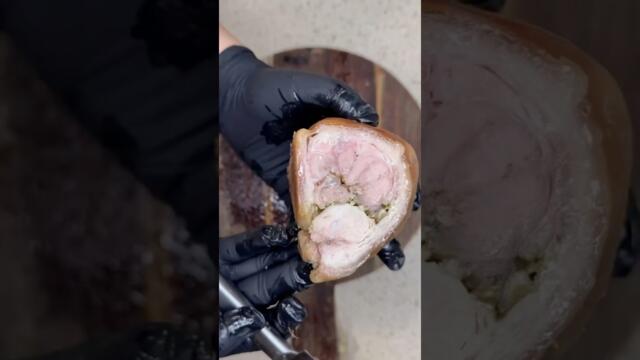 Вкусный перекус 🥪 Быстро и просто Готовим рулет из рульки #рецепти #готовимдома #вкусно #перекус