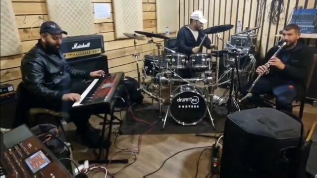 Live( Diamanti Bend) Aliosha kuchek Диаманти Бенд Альоша Кючек