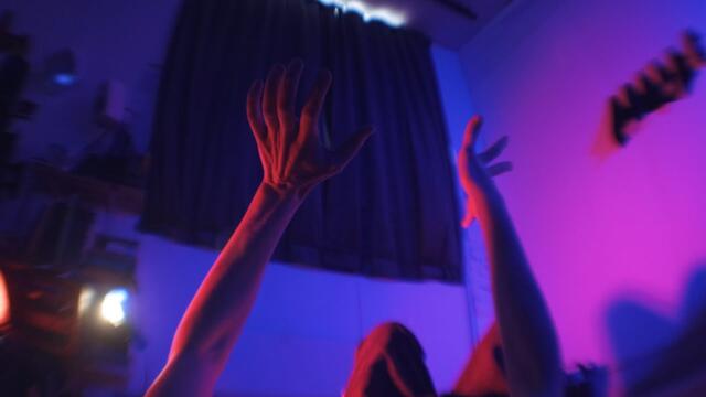 Jenny Hval - The artist is absent (89 second rewrite) [Official Video]