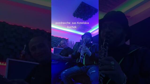 ORLIN PAMUKOV I TRIFON TRIFONOV POZDRAV ZA VSICHKI S KOTELSKI KIUCHEK / LIVE