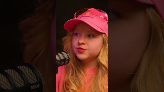 НУЖНЫ ЛИ СУБТИТРЫ В ФИЛЬМЕ? 🤔👇 #new #тренды #шоу #кино #интервью #шортс #втопы