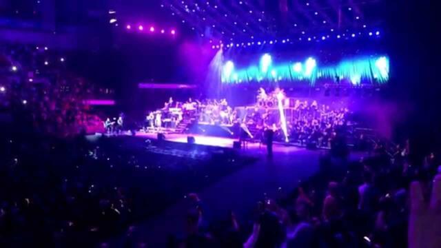 Концертът на Слави Трифонов и Ку-Ку Бенд - "Цвете мое" - клип 16