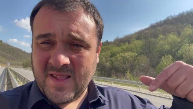 Докато едни тъгуват, други пируват! Ето виновните за войната по пътищата в Плевенско. - Й. Мицикулев