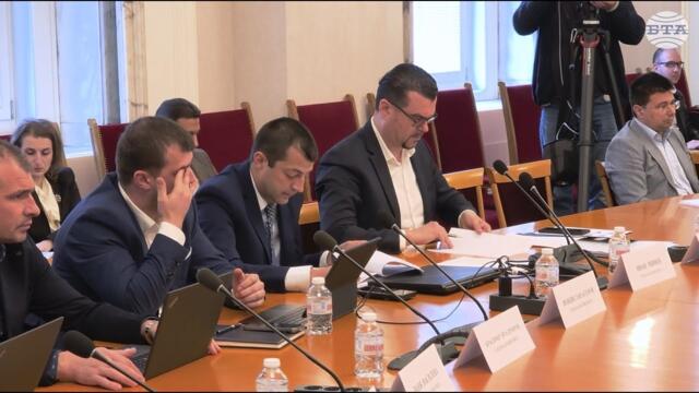 Комисията по транспорт утре ще започне обединение на законопроектите за движение по пътищата