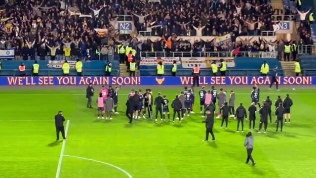 Leeds celebrate crucial win over Oxford