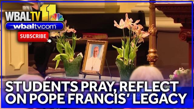 Students pray, reflect on legacy of Pope Francis