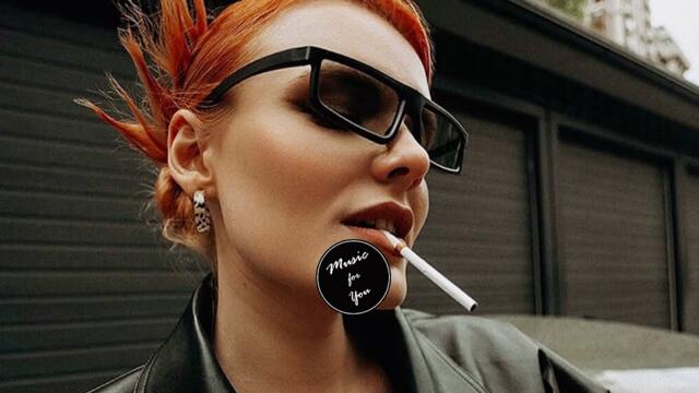 NeeQ & Rebel Musique - Libero