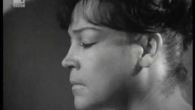 Семейство Калинкови (1966) Епизод 07. Мони от XI Б