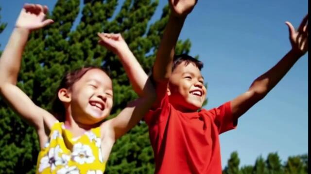 Five tips to stay safe in hot weather during outdoor concerts and festivals.
