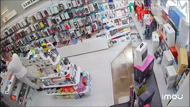 Кражба на телефон от центъра на Пловдив