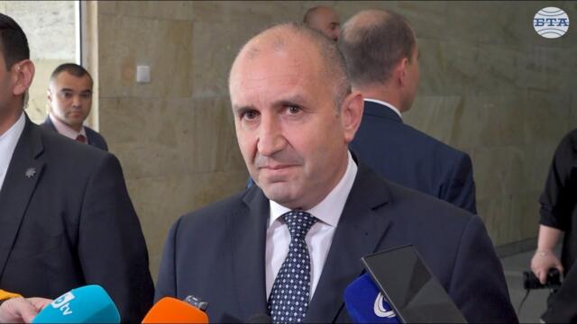 За F-16 платихме скъпо, чакахме дълго, ще го поддържаме много трудно, коментира Румен Радев