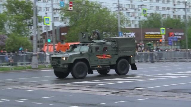 Первая ночная репетиция парада Победы