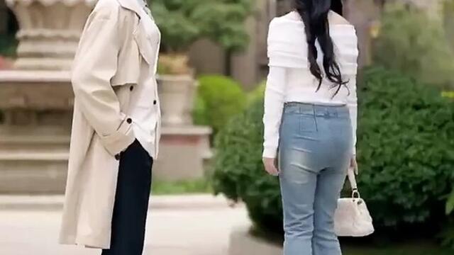 Goodbye to Love, Starting Anew / She traded love for a second chance