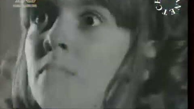 Сашка Васева - "Шампанско, жартиери и пуканки" ("Влезе в живота ми")