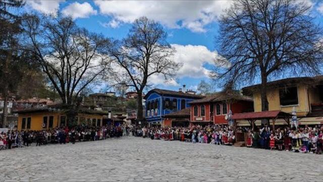 В Копривщица пристигнаха стотици родолюбиви българи за отбелязването на Априлското въстание