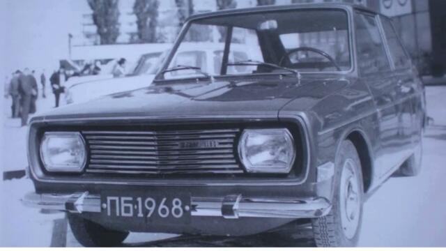 Хеброс 1100 е български автомобил, който остава важна част от автомобилната история на страната