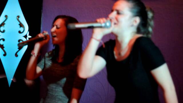 "Казваш, че ме обичаш" live at Karaoke Bar Versus