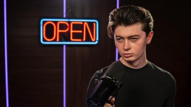 Elliot James Reay "Daydreaming" (Live Performance) | Open Mic