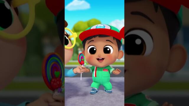 Washing a TEENY TINY Car 🚗  #nurseryrhymes  #kidscartoons #littleangel