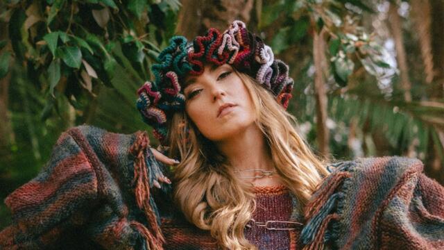 Gemma Griffiths - Gold (Official Music Video)