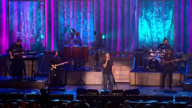 Michael Bolton chante son tube "How Am I Supposed To Live Without You" en live