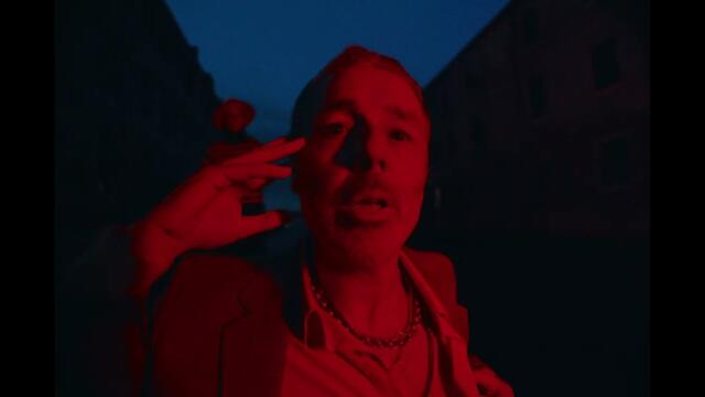 Baxter Dury - Allbarone (Official Video)