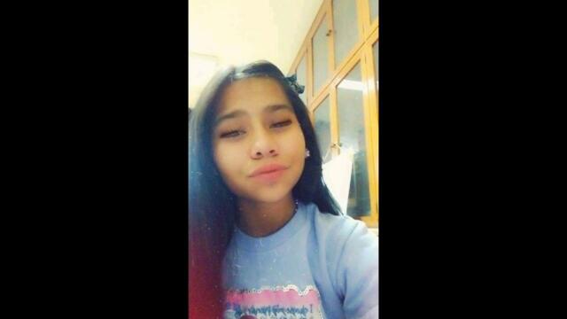 целувате аз видях със очи галеше ти коси те 😍😘😘😘това е песента на неджип