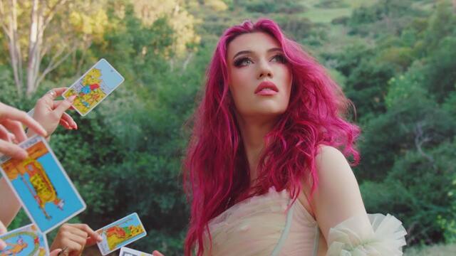 Jessie Paege - Starving (Official Video)