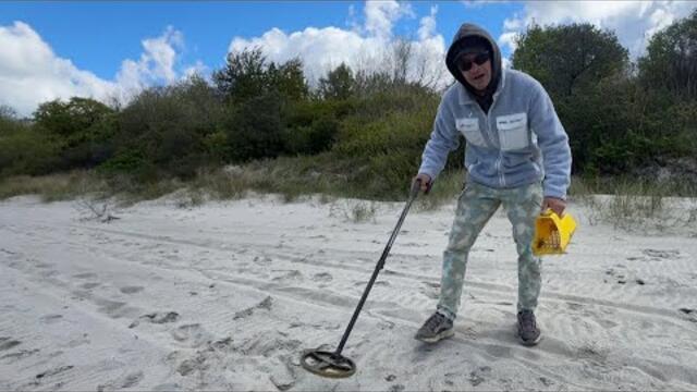 КОП НА ПЛЯЖЕ! СУББОТНИК! BEACH METAL DETECTING