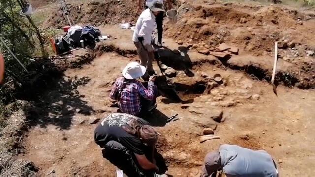 Конник без глава откриха археолозите в Хераклея Синтика