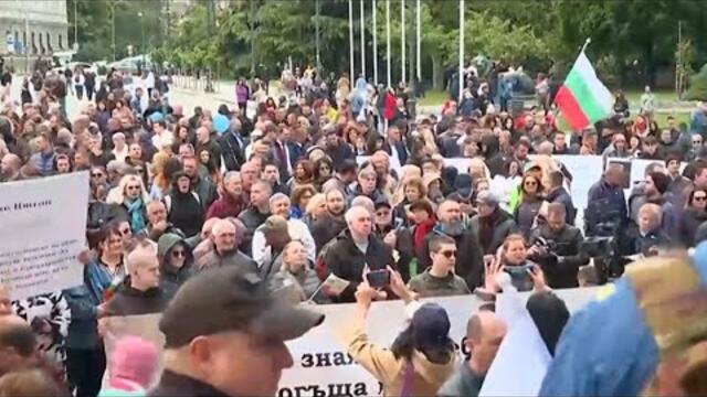 На Живо от шествието за религията като право на избор в училище