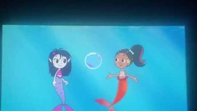 Adelina and Isadora Make Bubble 🫧.
