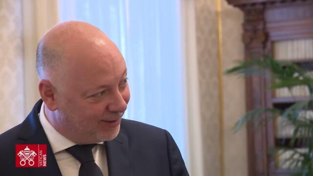 Папа Лъв XIV с министър-председателя на България Росен Желязков