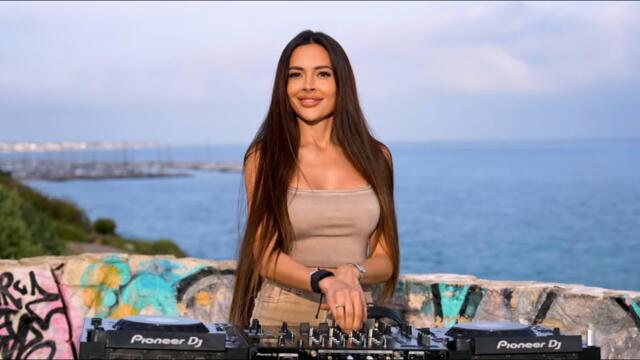 Xenia Dia Live @ Sunset Beach Vibes, Barcelona | Melodic Techno & Progressive House DJ Mix