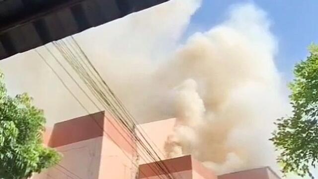 ไฟไหม้โรงเรียนดังย่านหนองจอก มีกลุ่มควันพวยพุ่งจากอาคาร 3 ชั้น