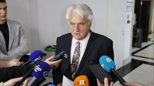 Бойко Рашков: Министърът Бойко Рашков не е обявявал обществена поръчка за икони