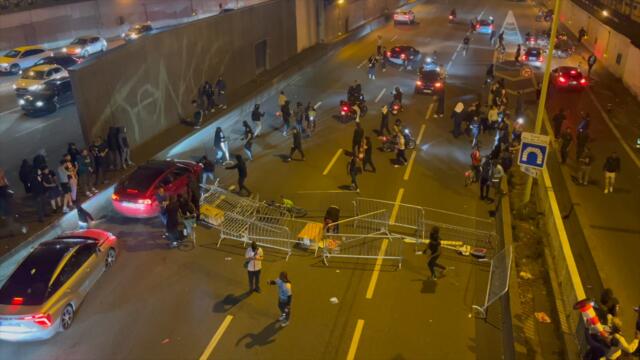 PSG : des casseurs jettent des barrières sur le périphérique