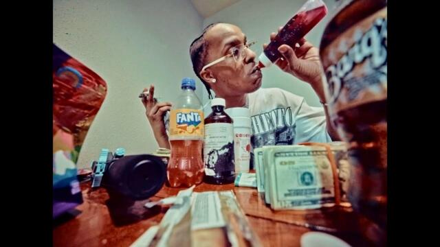 DC2TRILL - Bussin Moves (OFFICIAL VIDEO)