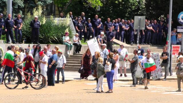 ОКУПАЦИЯТА НА ПАРЛАМЕНТА! Първо България НА ЖИВО 2025-06-04 10:11