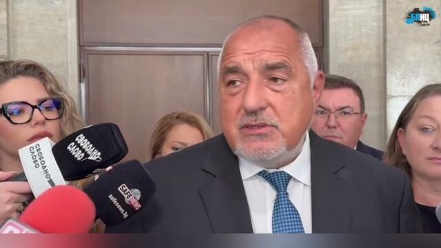 Искам да Ви заведа там!💥Депутат на @Vazrazhdane  влезе в кадъра на Бойко Борисов - настана смут!
