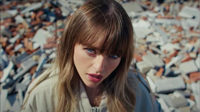 Alicia Moffet - Fake [Official Music Video]