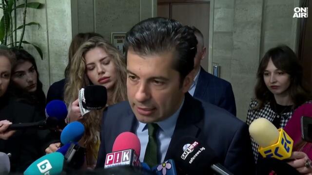 Напрежение и обвинения преди доклада за влизане в Еврозоната