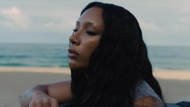 Naomi Sharon - Feels Like Home (Official Music Video)