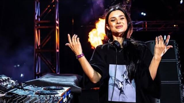 Super cool songs remixed from the 70s, 80s, 90s . Let's enjoy and remember beautiful memories