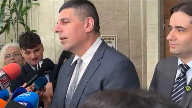 ДБ: Левичарството на властта продължава