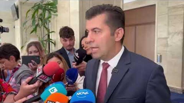 Кирил Петков: В ЕК се чудят защо най-бедната държава в ЕС не може да си усвои плащанията по ПВУ